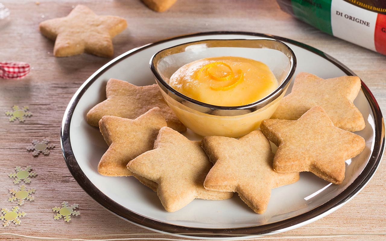 Biscotti alle patate e cannella con crema all’arancia - Ricette Selenella