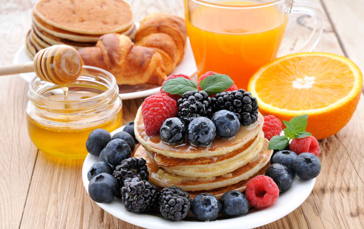 Pancake di patate con miele e zucchero