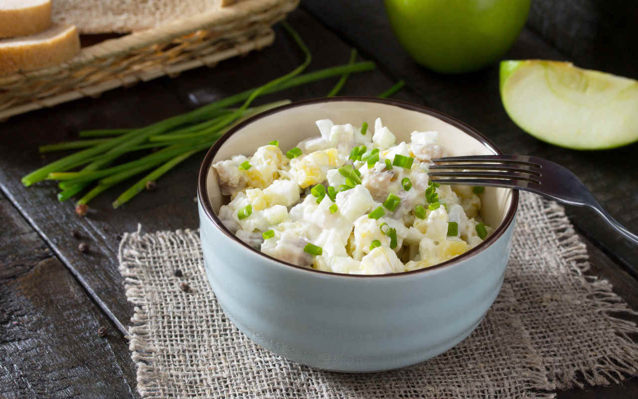 Insalata di patate e aringhe - Ricette Selenella