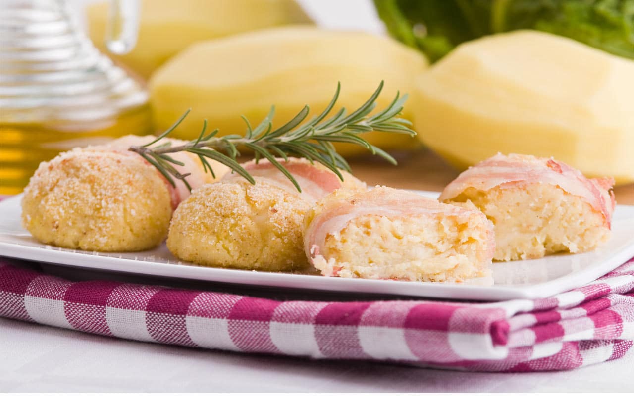 Crocchette di patate e formaggio Crocchette di patate e formaggio - Ricette Selenella