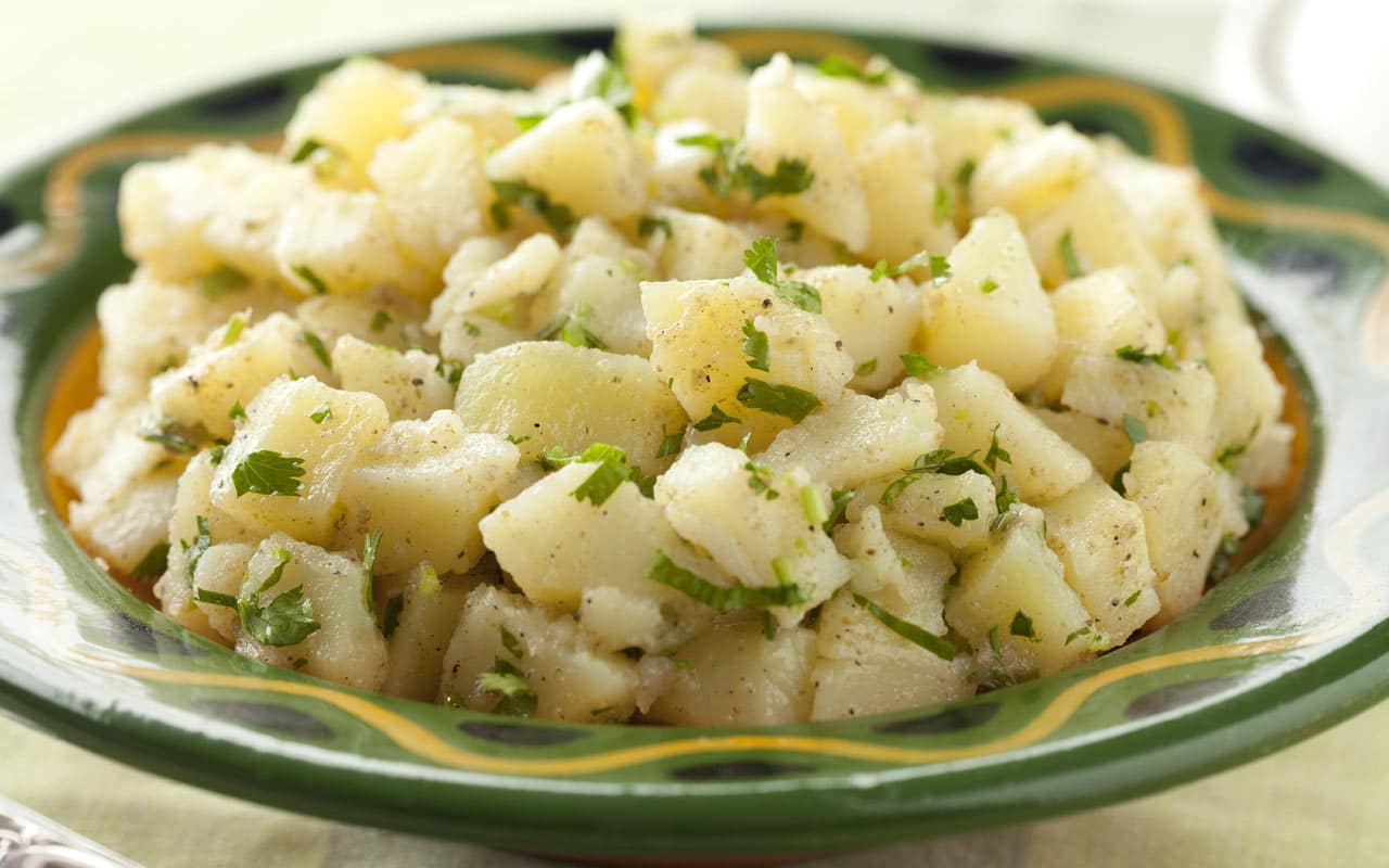 Insalata vegetariana di patate - Ricette Selenella