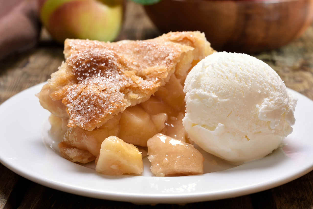 Tarte tatin di patate Selenella mini con gelato e fragole - Ricette Selenella