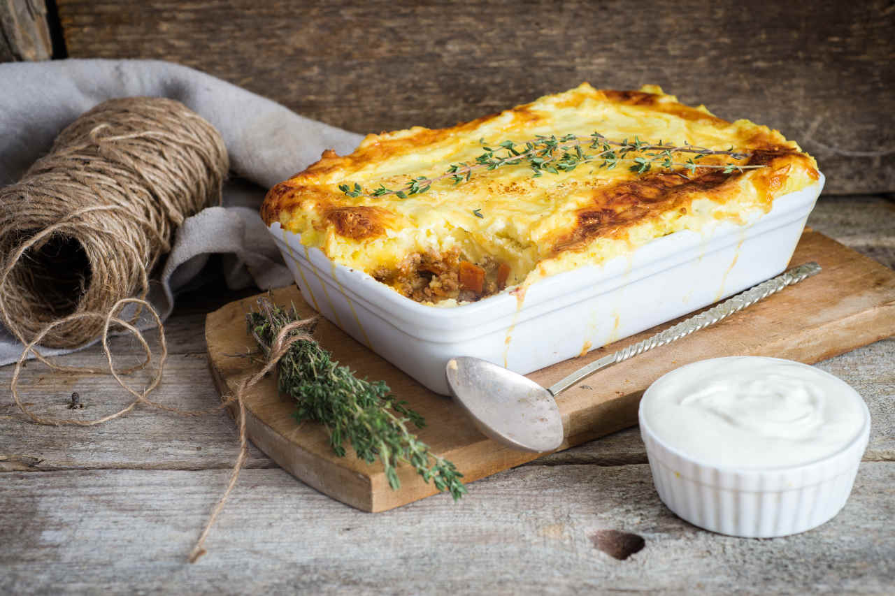 Torta salata con patate e prosciutto - Ricette Selenella