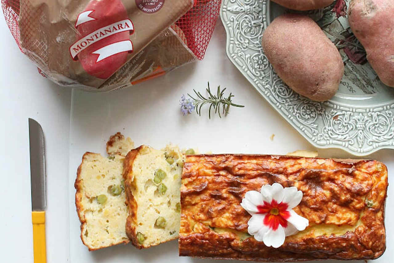 Plumcake di patate, piselli e squacquerone di Irene Bombarda - Ricette Selenella