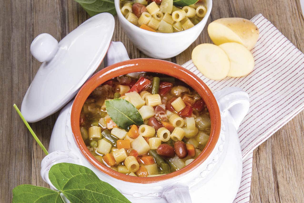 Minestra di patate e fagioli - Ricette Selenella