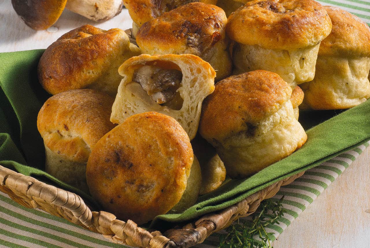 Ricetta Selenella Pane- Muffin di patate, emmental e porcini