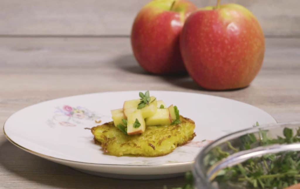 Frittelle di patate e scalogno alle mele - Ricette Selenella