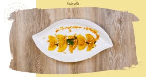 Ravioli alla curcuma con patate e zucca