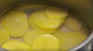Sbollentare le patate
