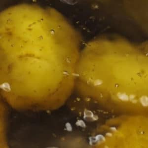Focaccine di patate fase uno