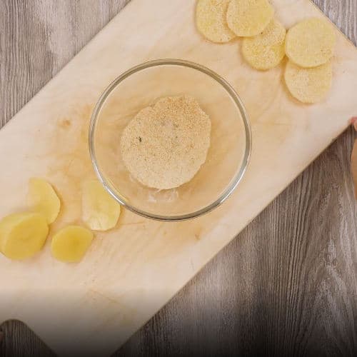 Millefoglie di patate al sale profumato di spezie - Ricette Selenella