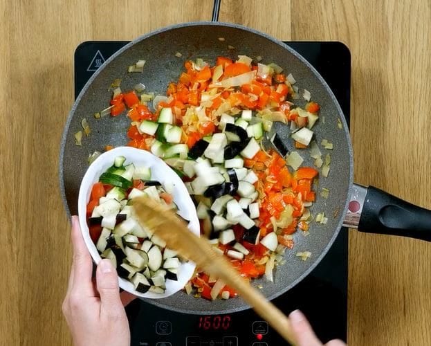 Ratatouille con patate - Ricette Selenella