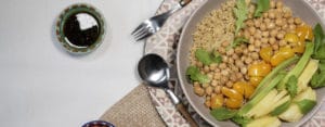 foto-insalata-patate-quinoa-ceci-pomodorini-rucola