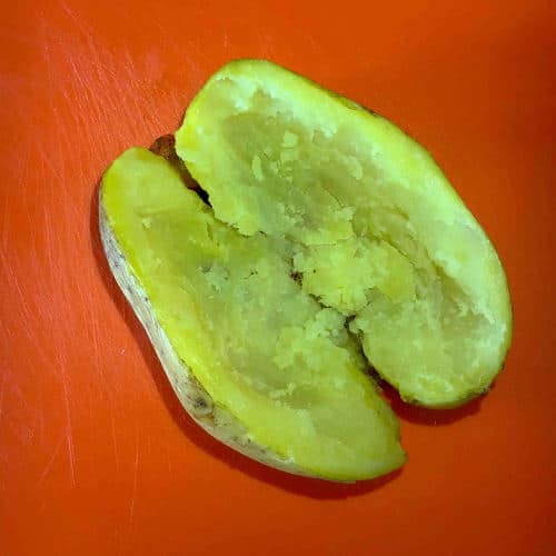 Patata ripiena di battuta di fassona e champignon trifolati - Step 15 Patata ripiena di battuta di fassona e champignon trifolati - Ricette Selenella