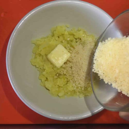 Patata ripiena di battuta di fassona e champignon trifolati - Step 17 Patata ripiena di battuta di fassona e champignon trifolati - Ricette Selenella
