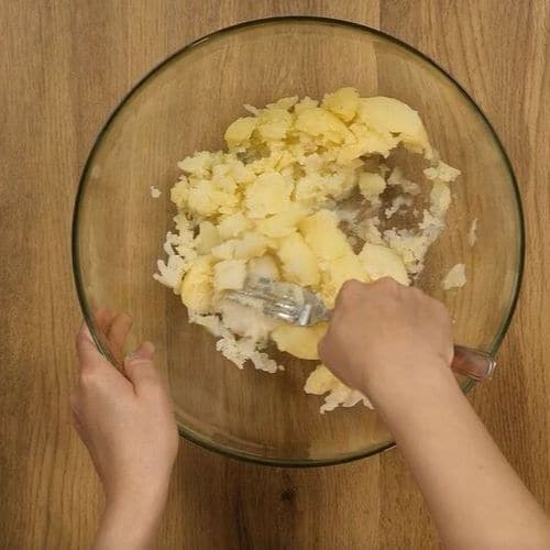 Torta di patate e mandorle - Ricette Selenella