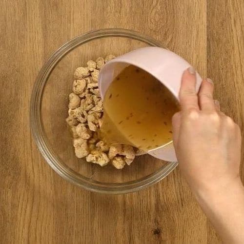 Nuggets di soia croccanti - Step 2 Nuggets di soia croccanti - Ricette Selenella