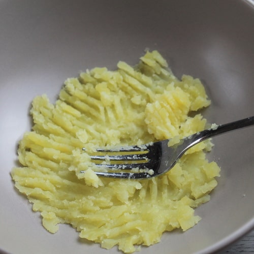 Conchiglioni ripieni di patate e pesto - Step 1 Conchiglioni ripieni di patate e pesto - Ricette Selenella