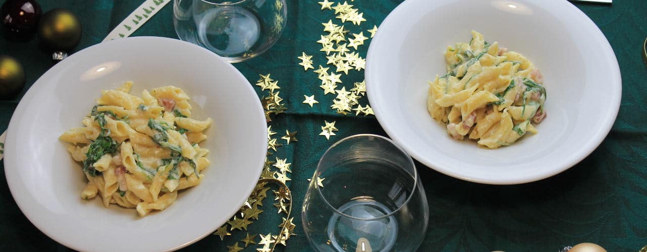 Garganelli con pancetta dolce, crema di patate e rucola - Ricette Selenella