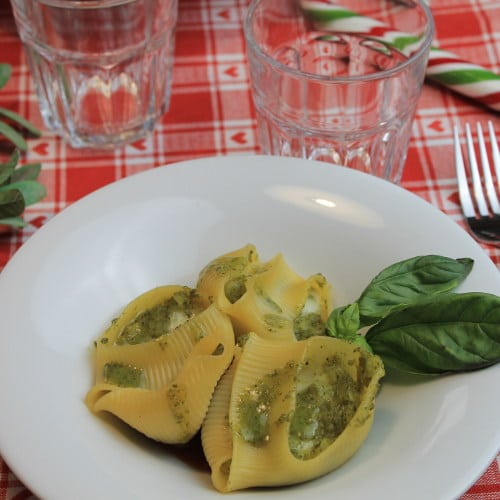 Conchiglioni ripieni di patate e pesto - Ricette Selenella