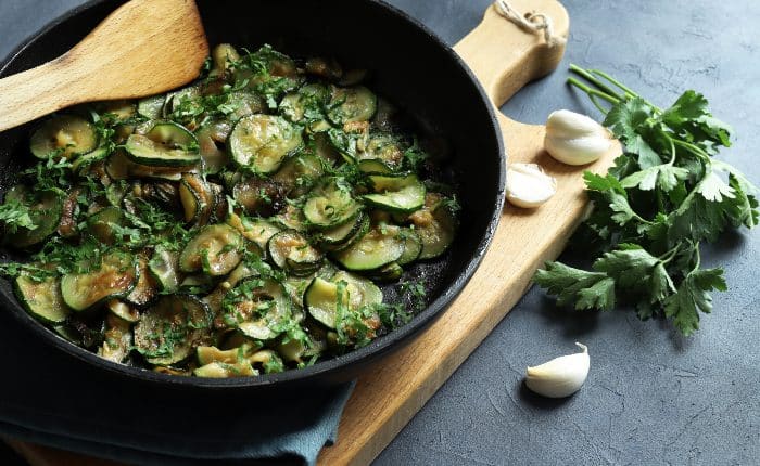 zucchine in padella
