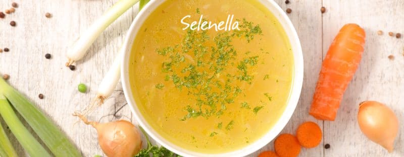 Ingredienti e spezie per un brodo vegetale sano e gustoso Ingredienti e spezie per un brodo vegetale sano e gustoso - Il Blog di Selenella