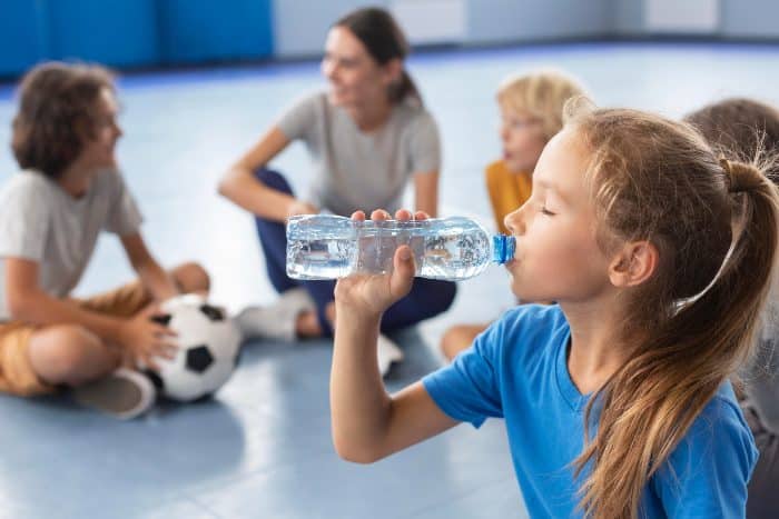 Giovani sportivi merenda