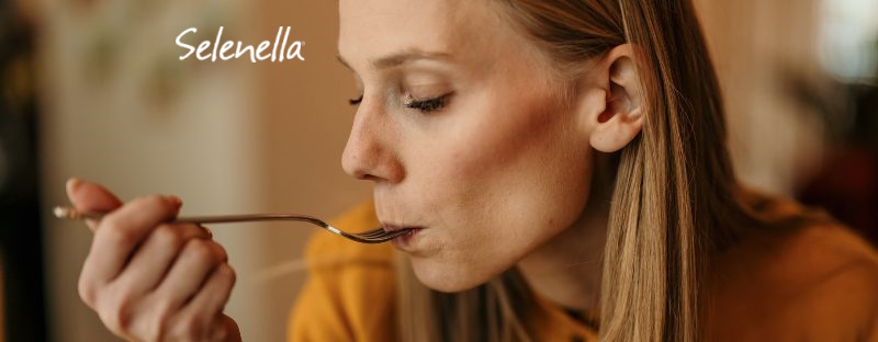 Mangiare lentamente aumenta davvero la sazietà? - Il Blog di Selenella