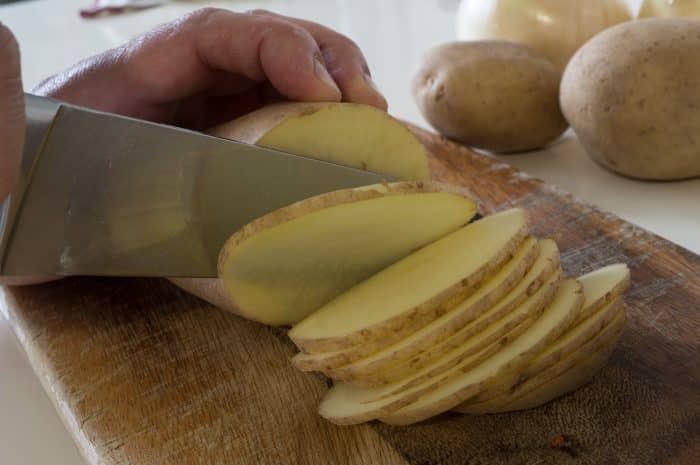 Perché le patate diventano scure dopo il taglio_